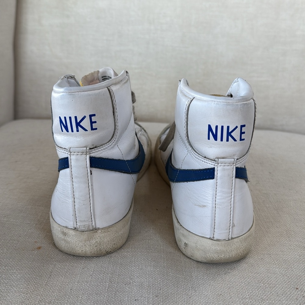 NIKE Women's Blazer Mid 77 White Game Royal Size 9 - Picture 6 of 10